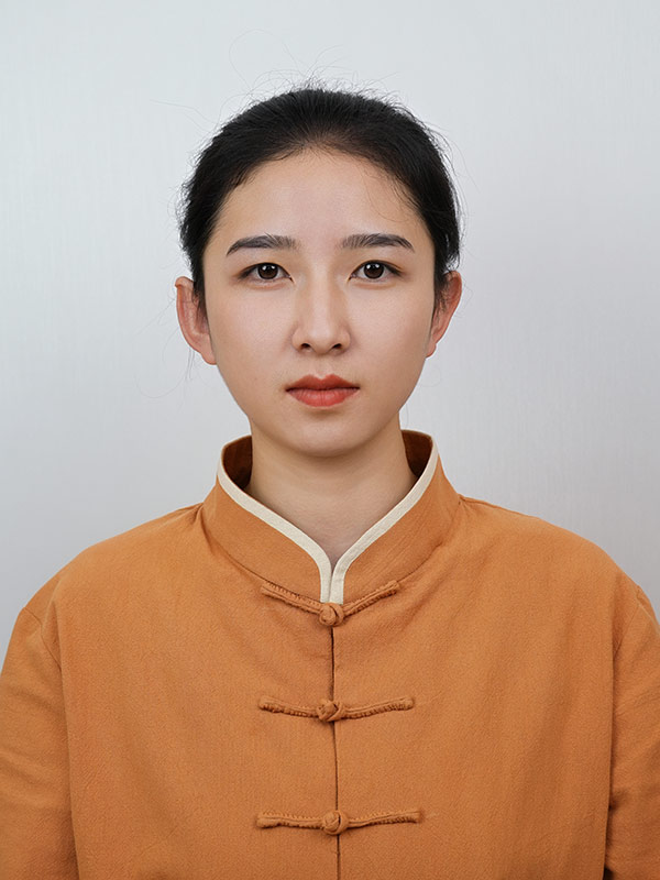 李润娇